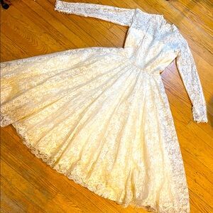 💍BEAUTIFUL VINTAGE WEDDING DRESS - SO ELEGANT - SMALL/PETITE💍